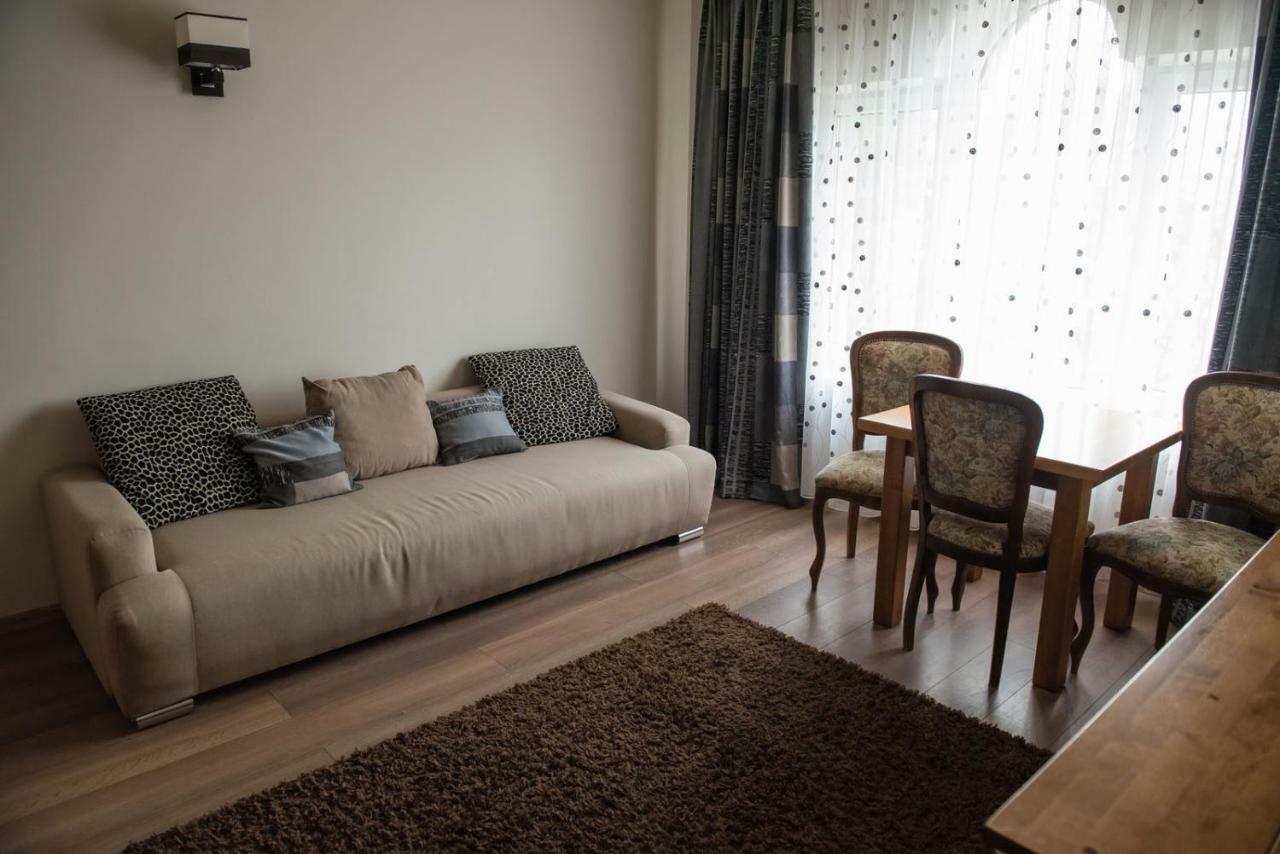 אלק Apartamenty Faust מראה חיצוני תמונה