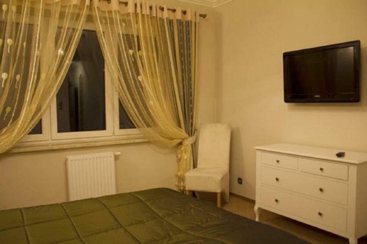 אלק Apartamenty Faust מראה חיצוני תמונה