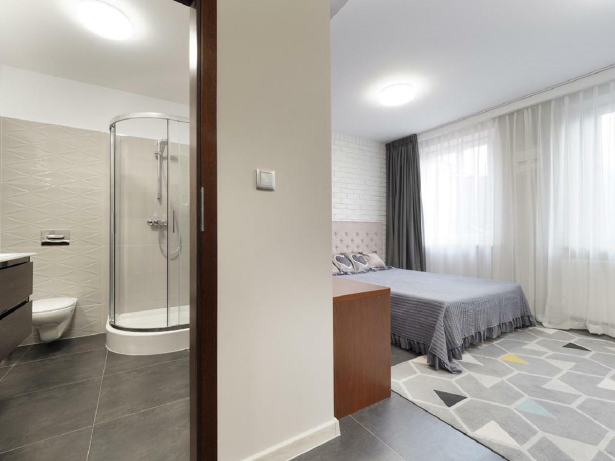 אלק Apartamenty Faust מראה חיצוני תמונה